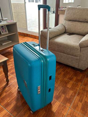 Vendo maleta de viaje para bodega marca American Tourister 50-60lb - Imagen 3