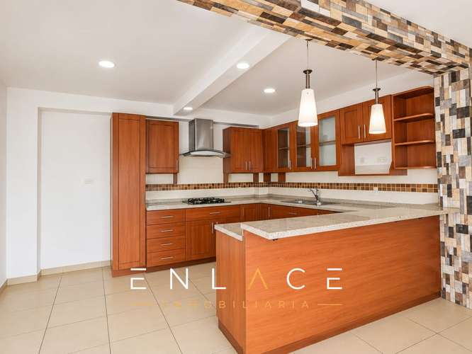 Alquiler de casa remodelada en Residencial Via del mar| Nuevo cuscatlán - Imagen 13