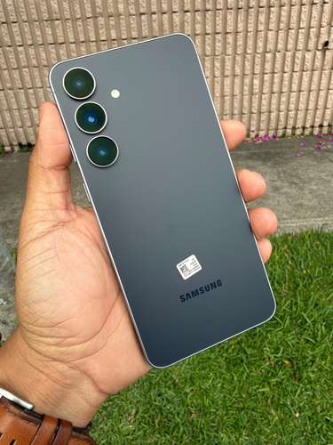 SAMSUNG S25 FE NUEVO