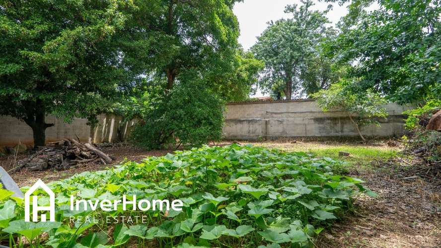 CASA CON  AMPLIO TERRENO EN VENTA, SUCHITOTO