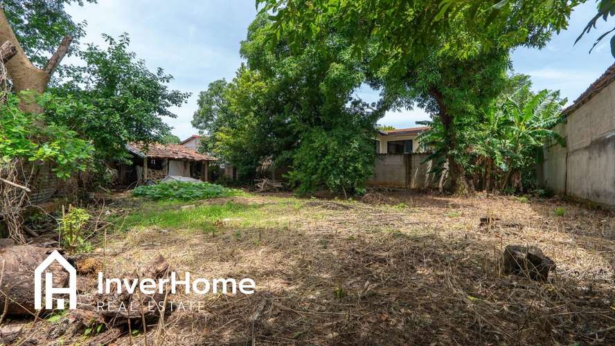 CASA CON  AMPLIO TERRENO EN VENTA, SUCHITOTO