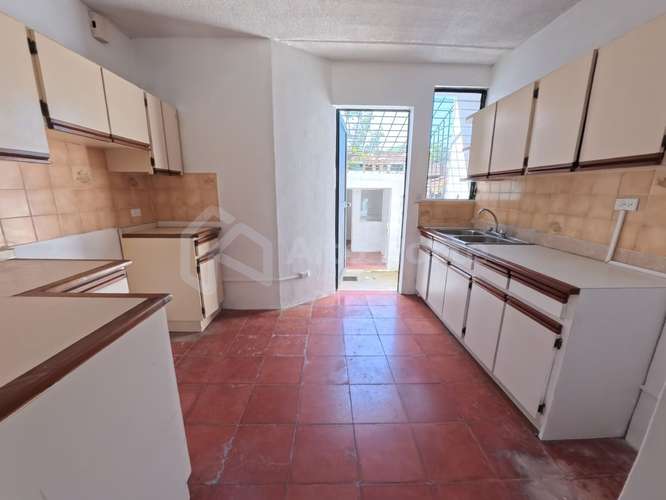 Alquiler de casa en Madreselva, Santa Elena