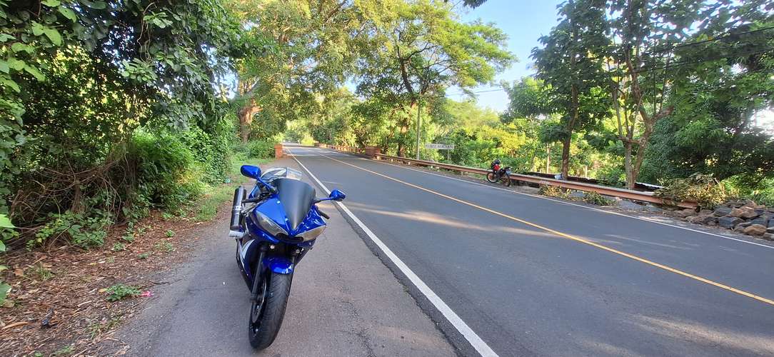 Vendo moto r6s 2007 