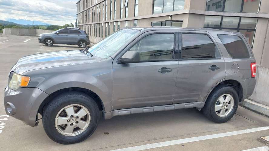 Ford Escape  Cilindros 4x2 Automática 
