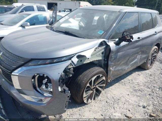 MITSUBISHI OUTLANDER SE 2022