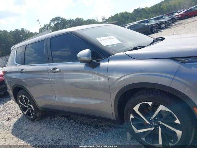 MITSUBISHI OUTLANDER SE 2022