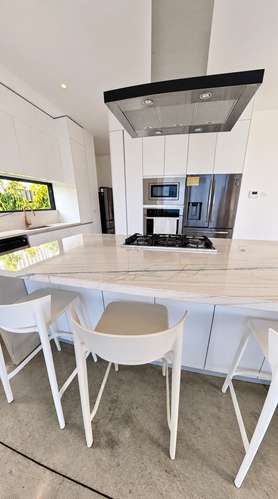 EL ENCANTO MODERNA RESIDENCIA VENTA $1.4 M (PRIVADO) - Imagen 9