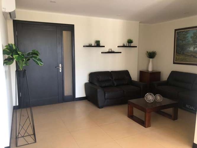  SE ALQUILA APARTAMENTO PUERTA LOS FAROS, SAN BENITO, AMUEBLADO  Tiene 138 m²  Sala y comedor con AC  Baño social Coci - Imagen 10