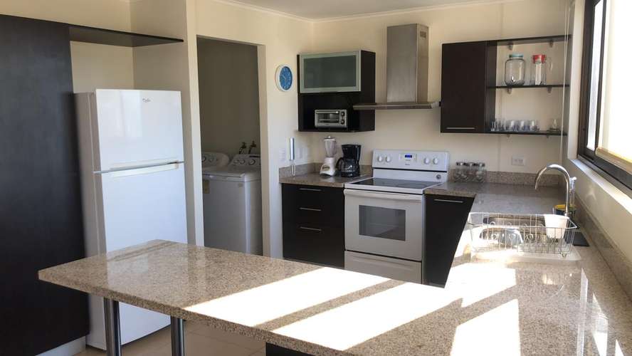  SE ALQUILA APARTAMENTO PUERTA LOS FAROS, SAN BENITO, AMUEBLADO  Tiene 138 m²  Sala y comedor con AC  Baño social Coci - Imagen 8