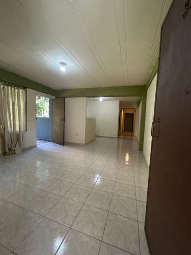 Apartamento céntrico en San Salvador, 2 dormitorios, 2 estacionamientos, ideal para familias - Imagen 3