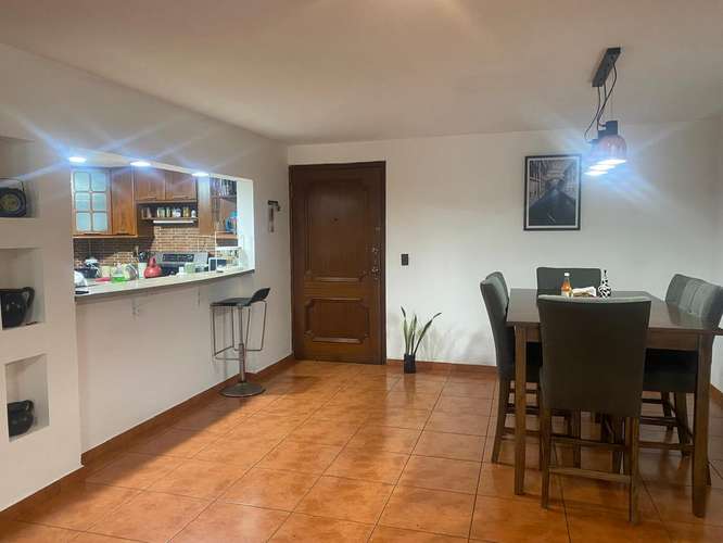 Sólo mujeres - Alquiler de habitaciones amuebladas en Antiguo Cuscatlán, frente a la Universidad UCA 