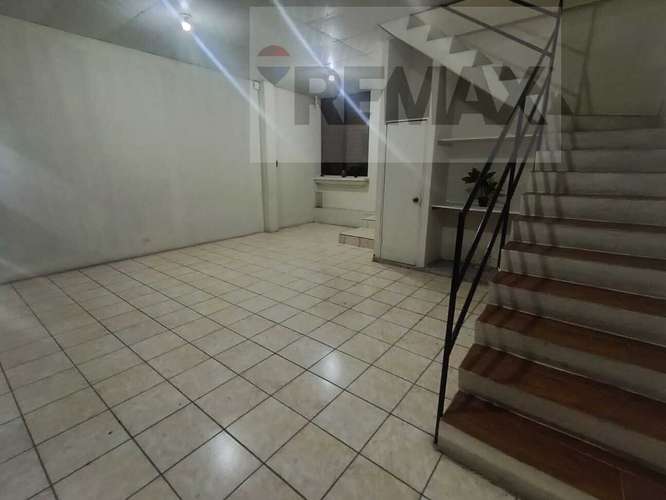 HERMOSA CASA EN VENTA EN RESIDENCIAL SANTA LUCÍA II, SANTA ANA! - Imagen 11