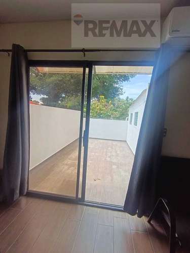 HERMOSA CASA EN VENTA EN RESIDENCIAL SANTA LUCÍA II, SANTA ANA! - Imagen 5