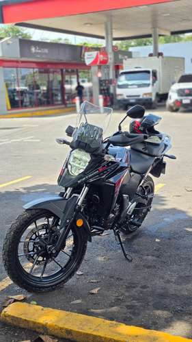 Vendo Suzuki Vstrom 250 año 2026