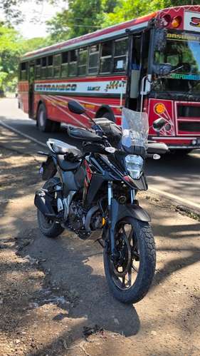 Vendo Suzuki Vstrom 250 año 2026