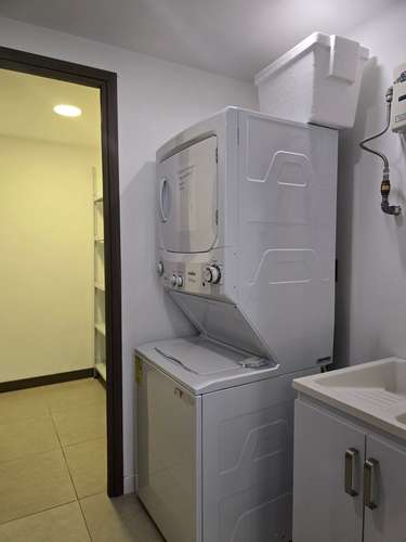 Se alquila apto en puerta del alma san benito de 3 hab  - Imagen 11
