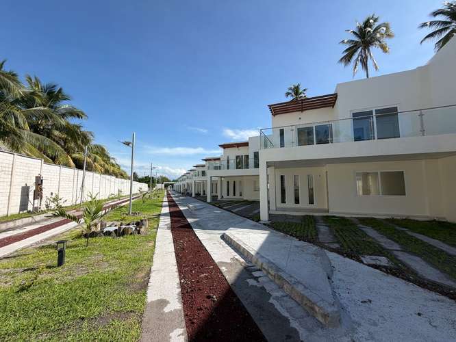 ¡Tu próxima casa de playa! Ocean View, Costa del Sol, El Salvador | $415,000