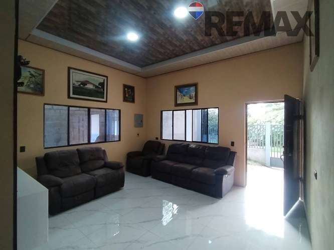 Hermosa y moderna casa familiar a estrenar, ubicada a tan solo 5 minutos de Metrocentro Lourdes. - Imagen 6