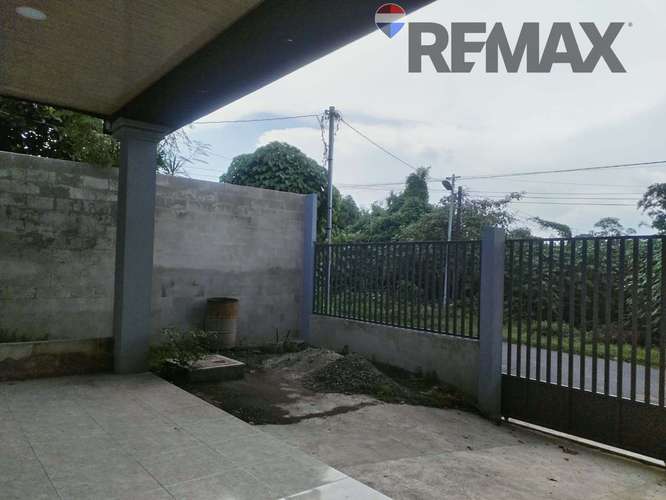 Hermosa y moderna casa familiar a estrenar, ubicada a tan solo 5 minutos de Metrocentro Lourdes. - Imagen 4