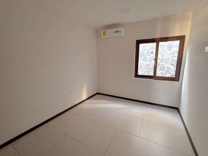 A estrenar en Premier Zaragoza | 3 vehículos| 3 hab | 4 A/C y jardín - Imagen 11