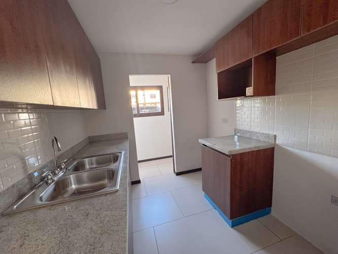 A estrenar en Premier Zaragoza | 3 vehículos| 3 hab | 4 A/C y jardín - Imagen 7