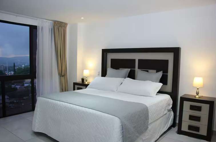 Apartamento amueblado en colonia escalón 