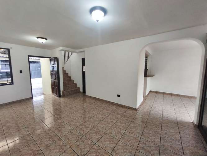 Venta de casa en Santa Elena, Antiguo Cuscatlan en privado  - Imagen 1