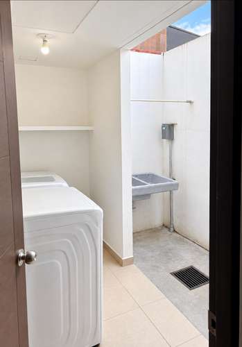 CASA EN VENTA | PORTAL VALTERRA, VALLE DULCE, APOPA - Imagen 4