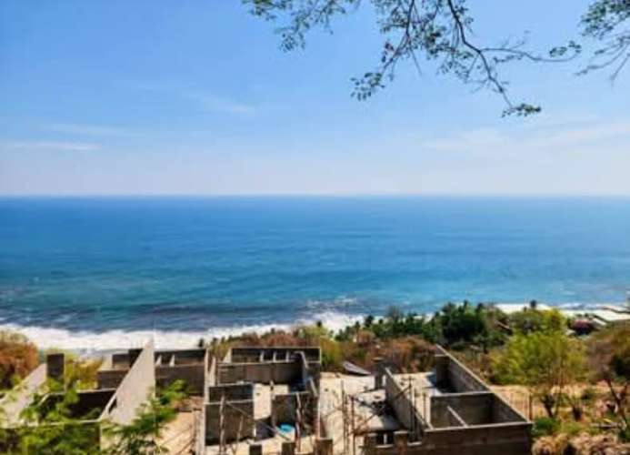 SE VENDE TERRENO EN PLAYA EL SUNZAL, la Libertad.