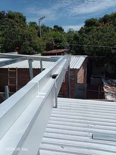 Venta de canales para aguas lluvias E instalaciones 