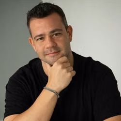 Eduardo Baiz