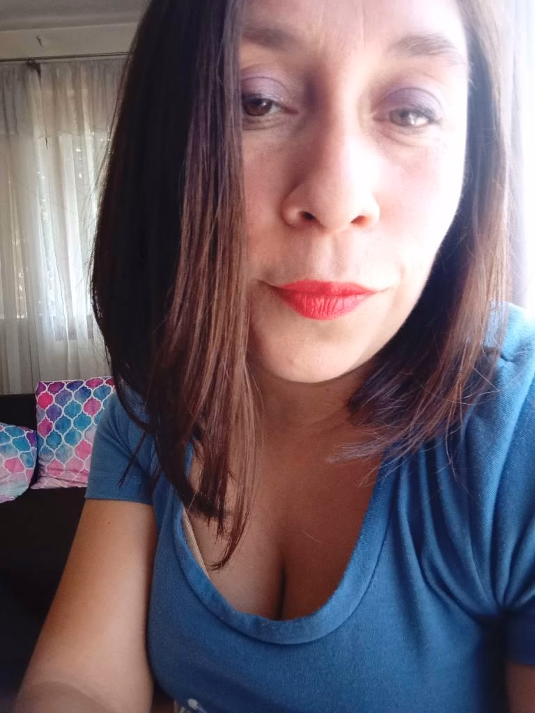 La Juani Oyarzo