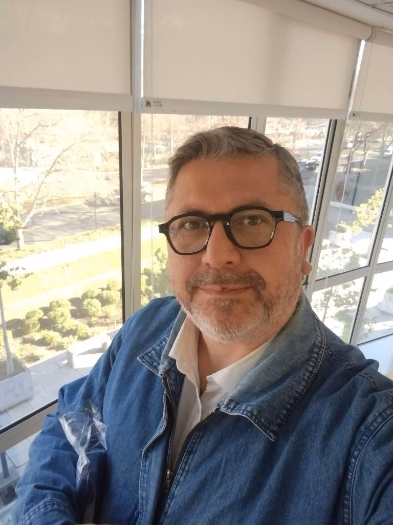 ALEXIS CARVAJAL