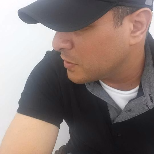 Ariel Flores