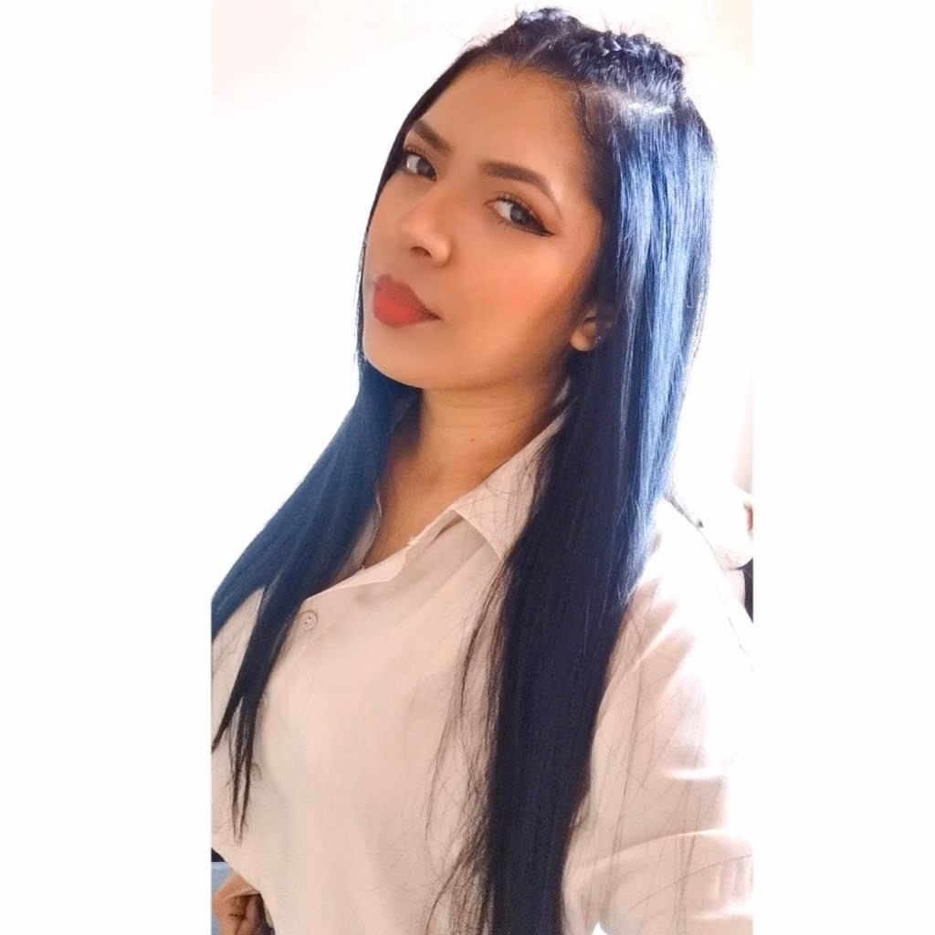 Hazel Larios
